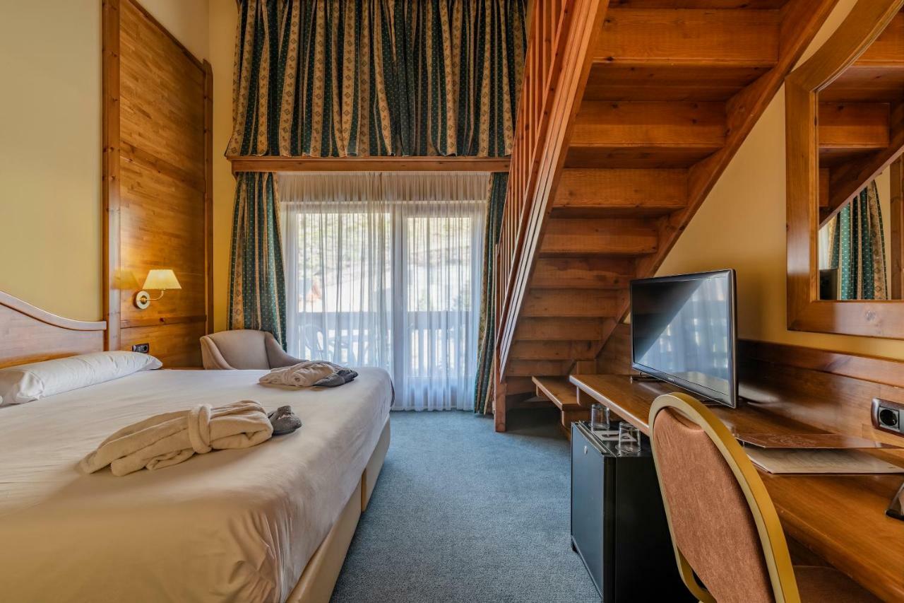 Sport Village 4*